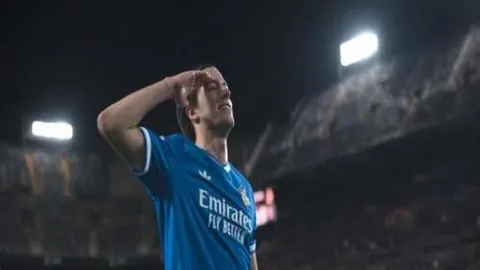 國足全軍覆沒，緊急添置保護設施挺進阿聯酋作戰